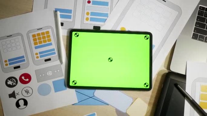 带有ui设计的数字平板电脑上的绿色屏幕