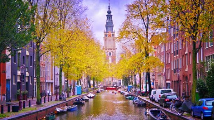 阿姆斯特丹。旧运河区的教堂。