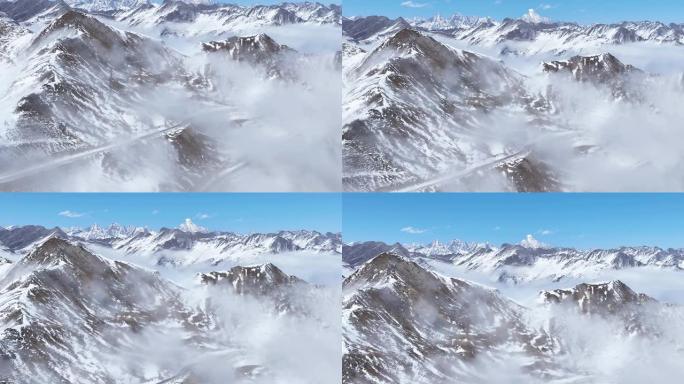 中国四川夹金山空中飘浮的冬季空中雪山景观