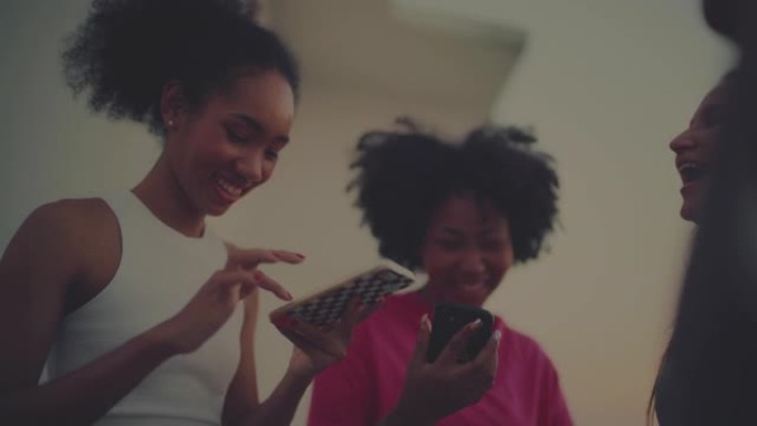 健康女人智能手机绿屏通话购物自拍短信