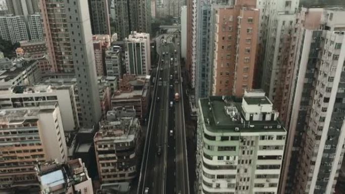 俯瞰香港风景秀丽的城市道路交通大楼