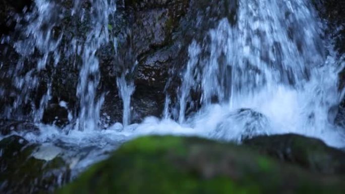 流动的水流森林海氧吧瀑布溪流水