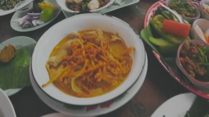 泰国当地美食，分享和传递食物