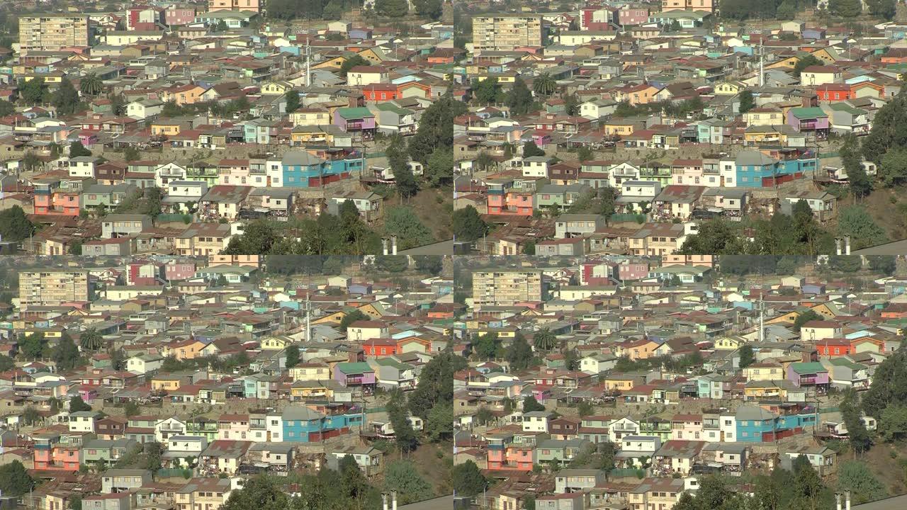 南美洲智利瓦尔帕莱索的房屋和屋顶视图。