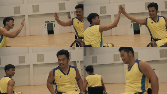 轮椅篮球运动员希望传给队友。