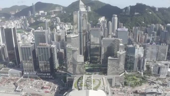 描述香港城市天际线的未分级10位DLog-M航拍画面