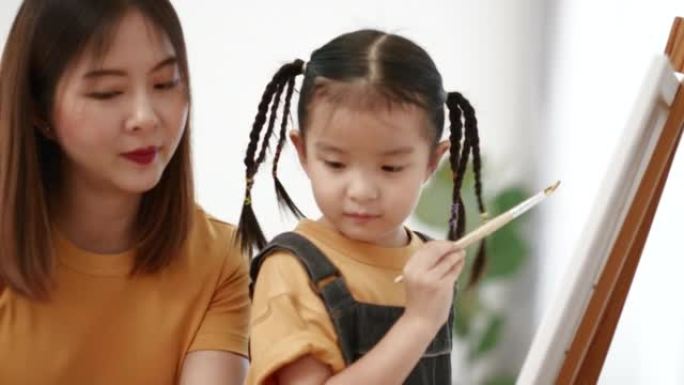 亚洲家庭母女绘画创作灵感和创意