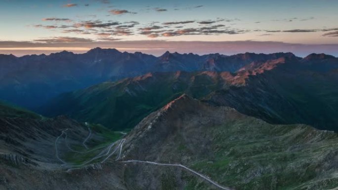 巴郎山口之路自然美景唯美大山生态环境