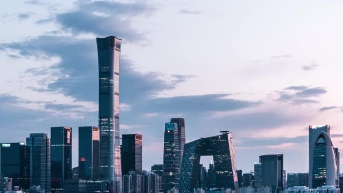 T/L TD鸟瞰图北京天际线和市中心，昼夜过渡/北京，中国