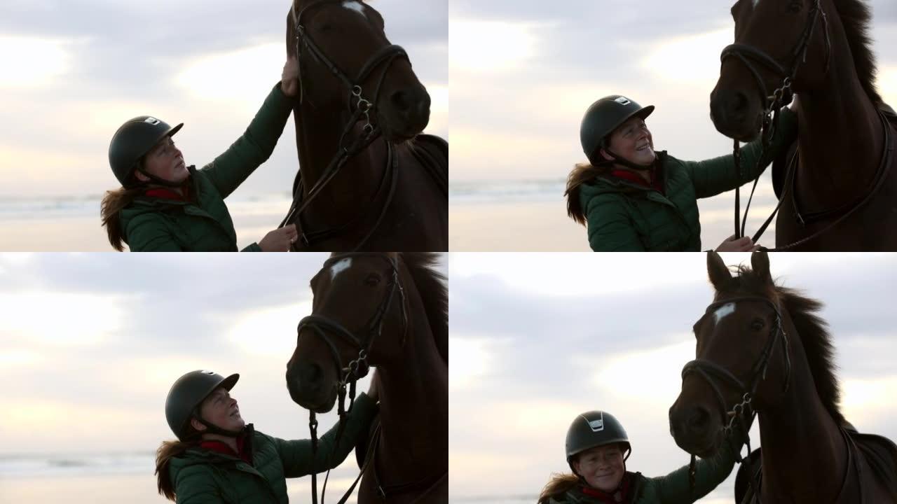 对她的马的感情骑马