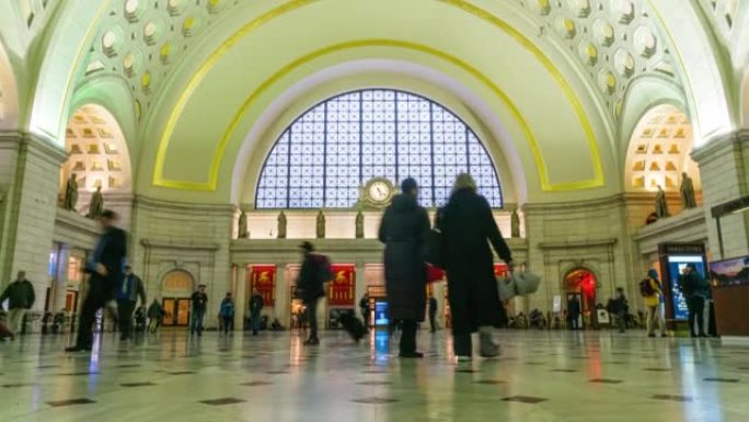 乘客在美国华盛顿特区火车站行走的时间流逝
