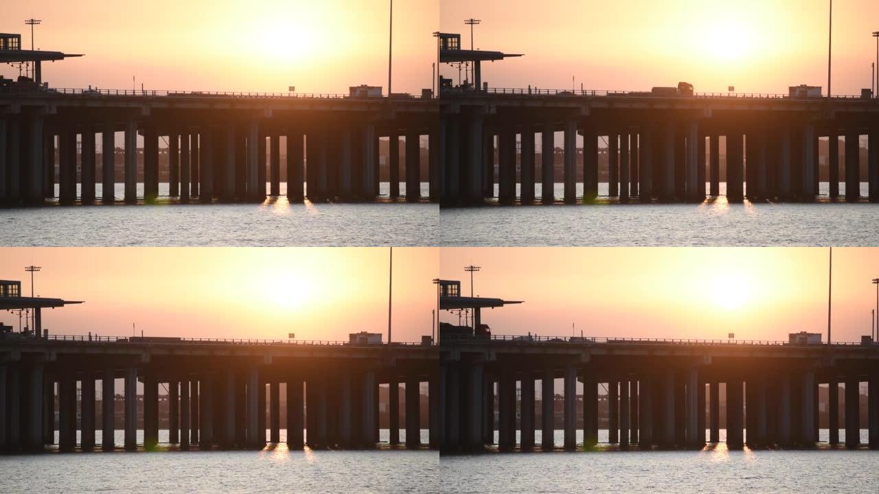 日落时分的过海高架桥