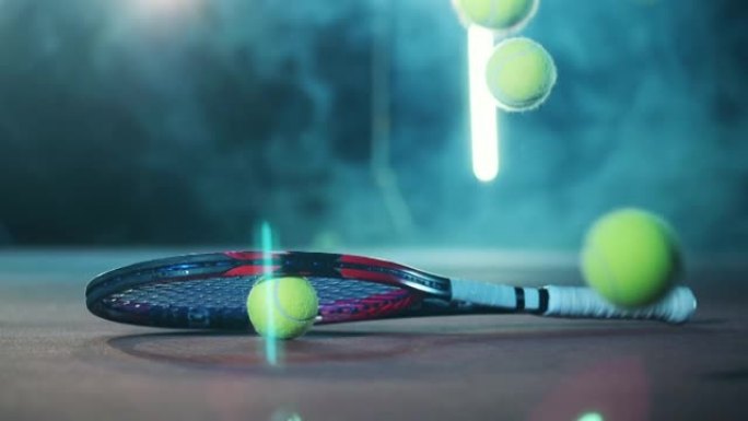 网球落在球拍旁边的地板上