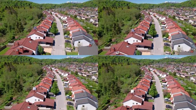 空中: 梯田房屋遍布斯洛文尼亚广阔的郁郁葱葱的绿色土地。