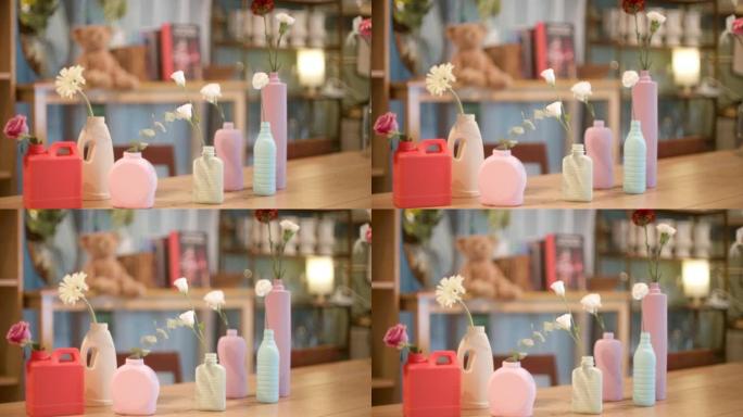 带有回收塑料瓶的花瓶。