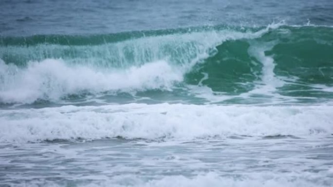 海浪，慢动作大海海边海水海浪花翻滚波涛汹