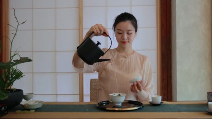女人泡茶倒茶茶文化茶楼