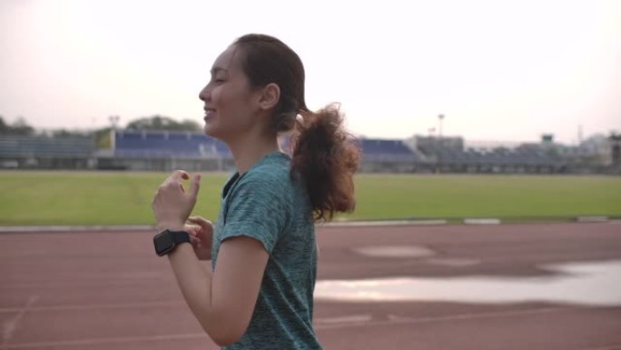 亚洲女子跑步跑道外国慢跑运动健身奋斗美女
