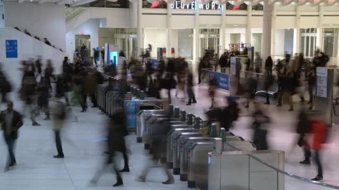 延时:商人游客行人拥挤在纽约地铁车站