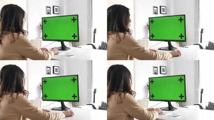 女人使用电脑绿屏女人使用电脑绿屏绿幕