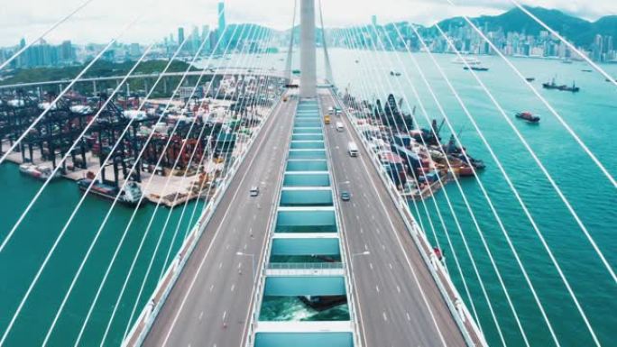 鸟瞰桥和港口公路桥梁运输业海上运输