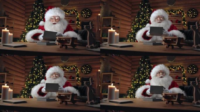 圣诞老人打开一个礼品盒，令人惊讶地看着它，他坐在一个装饰着蜡烛的黑暗房间里
