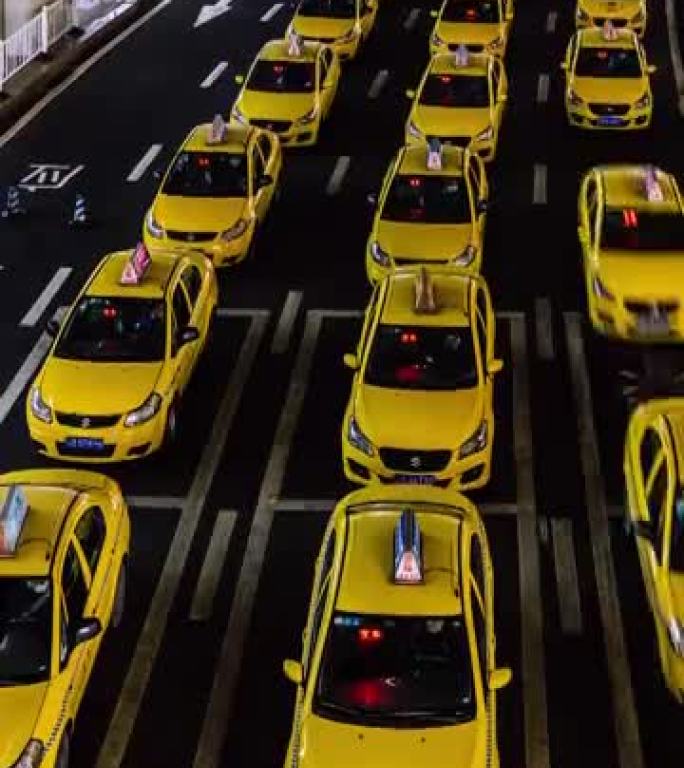 T/L TU机场出口繁忙的出租车排队