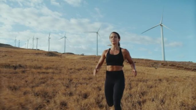 在山里奔跑的女人锻炼、户外活动、可再生能