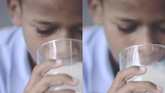 天然牛奶/黑人外国小孩喝奶直视镜头