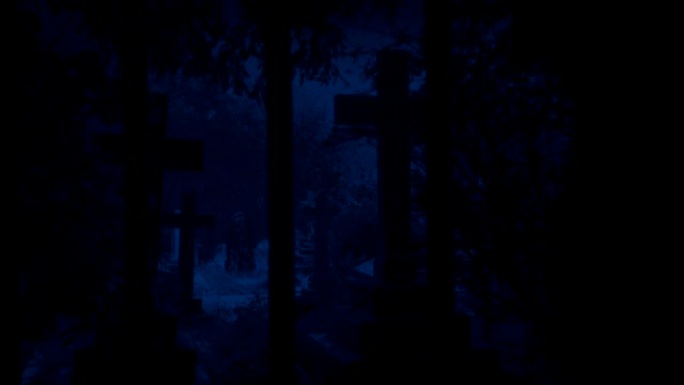深夜望着墓地