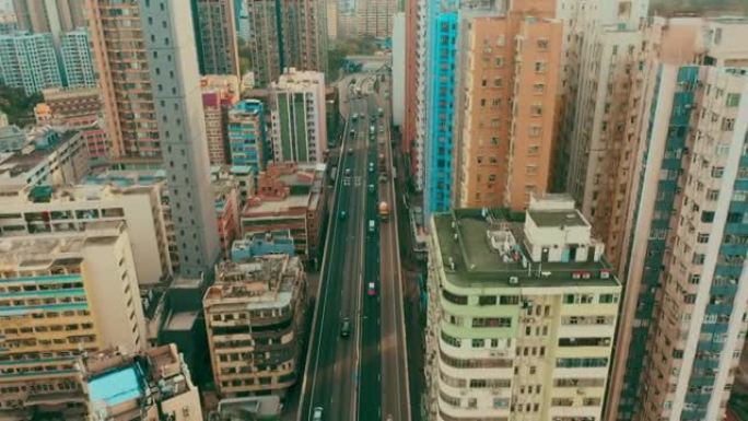 俯瞰香港风景秀丽的城市道路交通大楼
