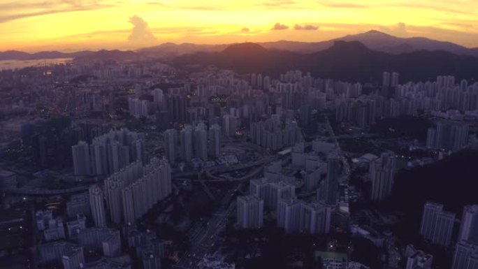 九龙夜景鸟瞰图，街道及公路灯光