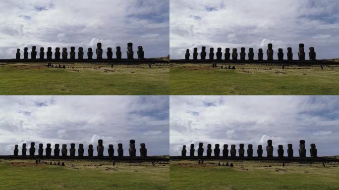 位于复活节岛 (Rapa Nui) 最大的Ahu Tongariki的Moais。