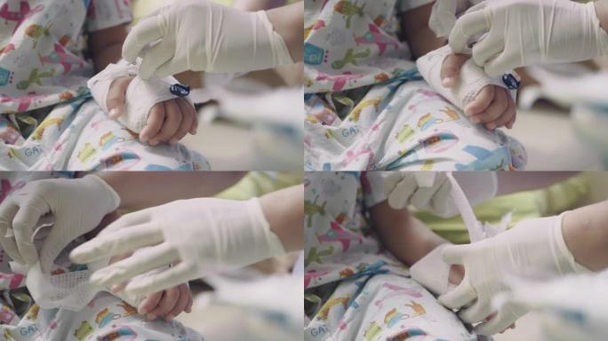 儿童护士在医院检查小男孩。