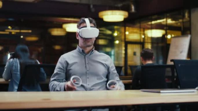 男子在办公室工作在VR耳机