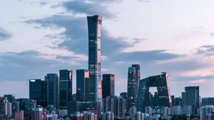 北京天际线和市区的T/L PAN鸟瞰图，昼夜过渡/中国北京
