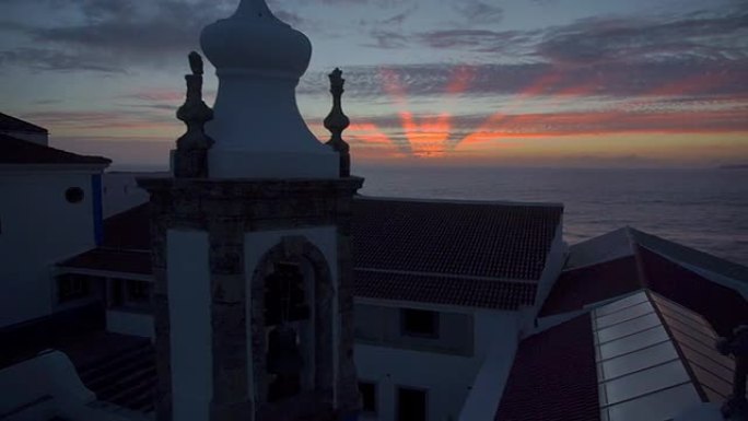天线: 日落时的葡萄牙老城