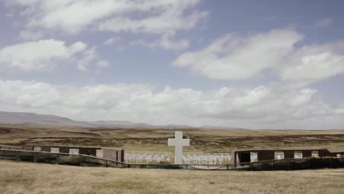 南大西洋福克兰群岛(马尔维纳斯群岛)达尔文的阿根廷军事公墓。