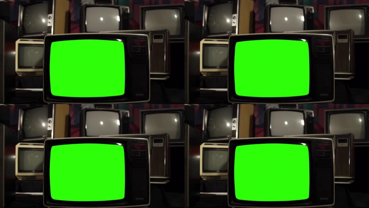 旧电视打开绿色屏幕。4k分辨率。