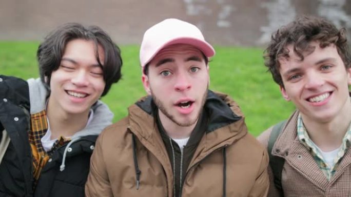 你最近怎么样？外国人笑脸笑容