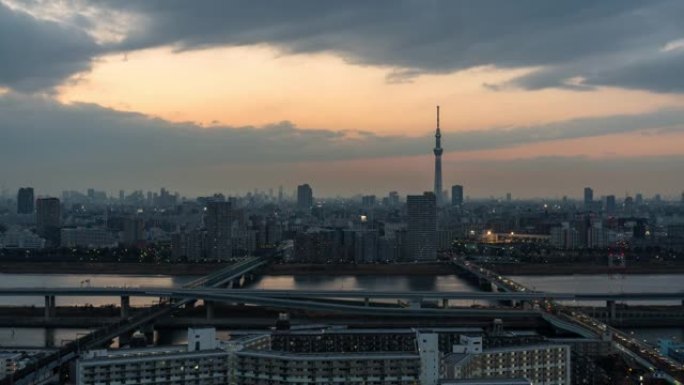 日本东京日落时分，东京晴空塔与各种建筑城市景观的时间流逝