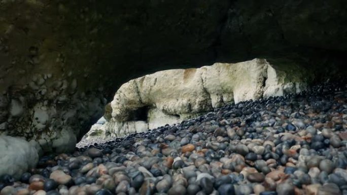 沿海岩石拱形形成