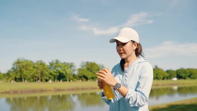 健康的年轻运动女子早上跑步