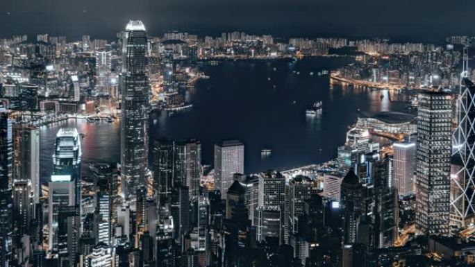 夜间香港天际线的T/L PAN鸟瞰图