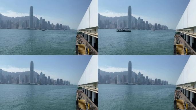 香港维多利亚港尖沙咀码头天星小轮在水上留尾