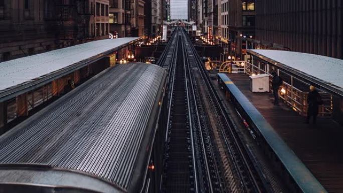芝加哥环路地铁站的T/L平底锅高角度视图