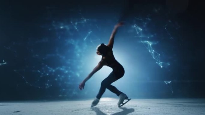 年轻的女花样滑冰运动员戴着耳机的电影镜头正在溜冰场上进行编舞，并带有发光的多边形全球网络连接线。技术