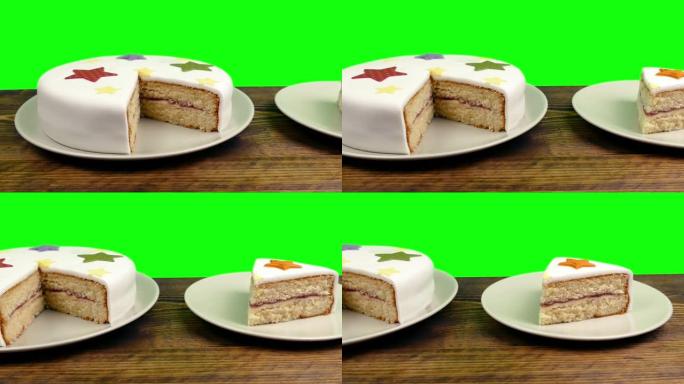 生日蛋糕和切片绿屏隔离