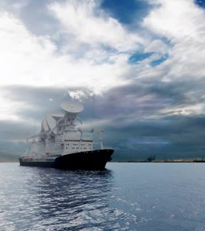 无人机拍摄到一艘科学船在海里装有卫星天线和天线。