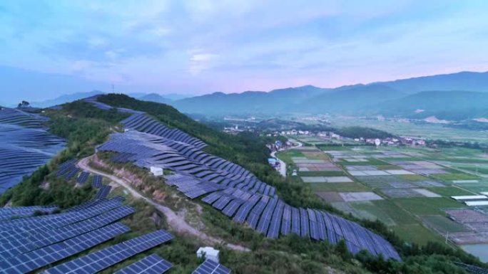 山上光伏太阳能电池板的分组